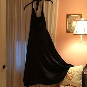 Max & Cleo Black silk hi lo dress 100% silk